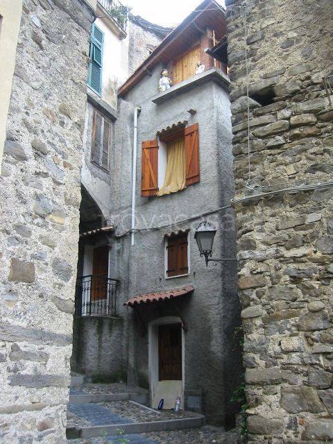 Casa Indipendente in in vendita da privato a Pigna via Ponte, 10