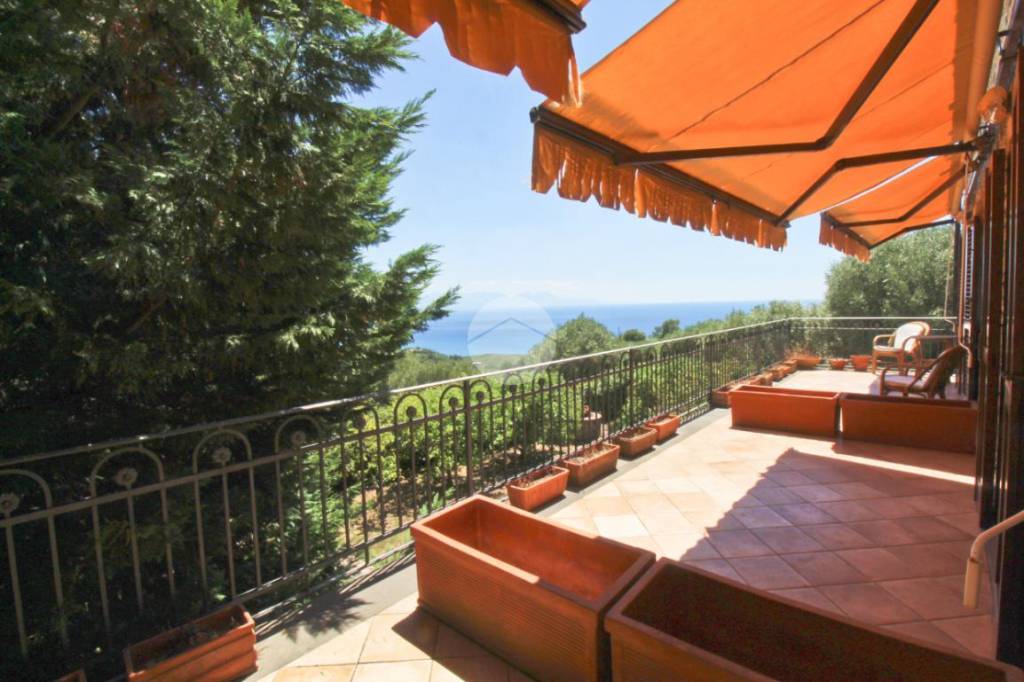 Villa in vendita a San Giovanni a Piro località spineto