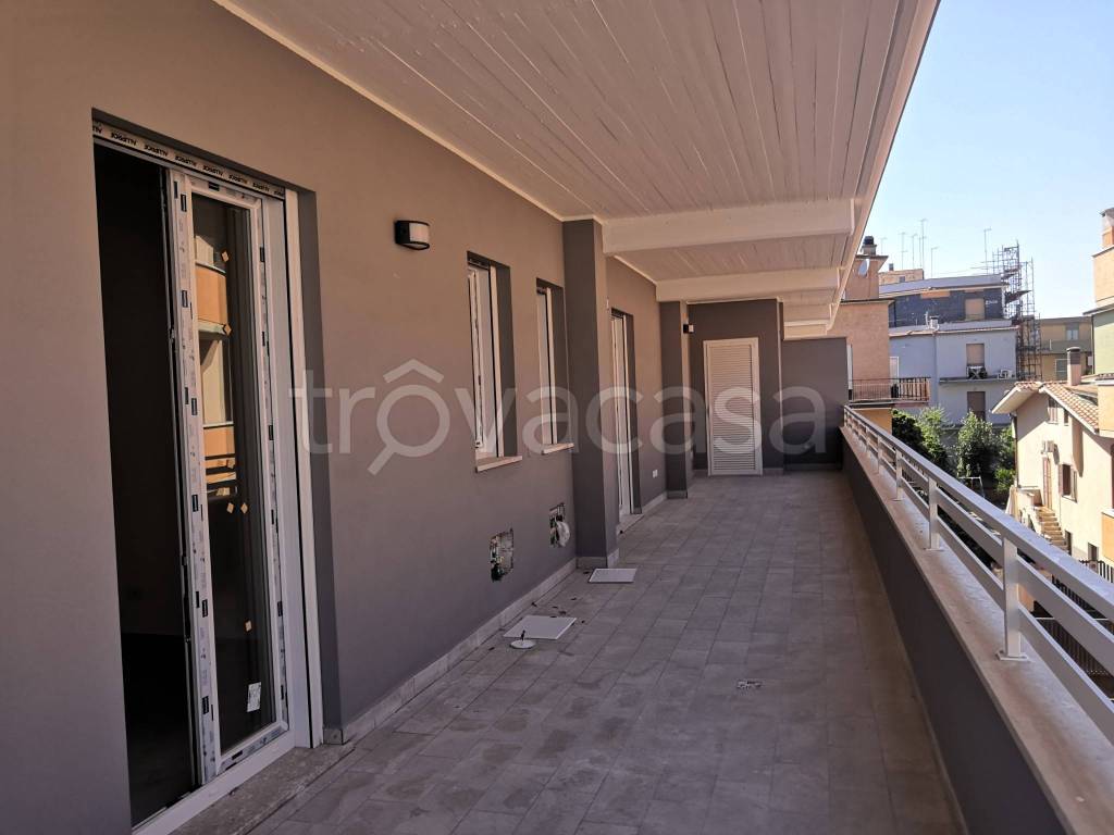 Appartamento in vendita a Ladispoli via Oneglia