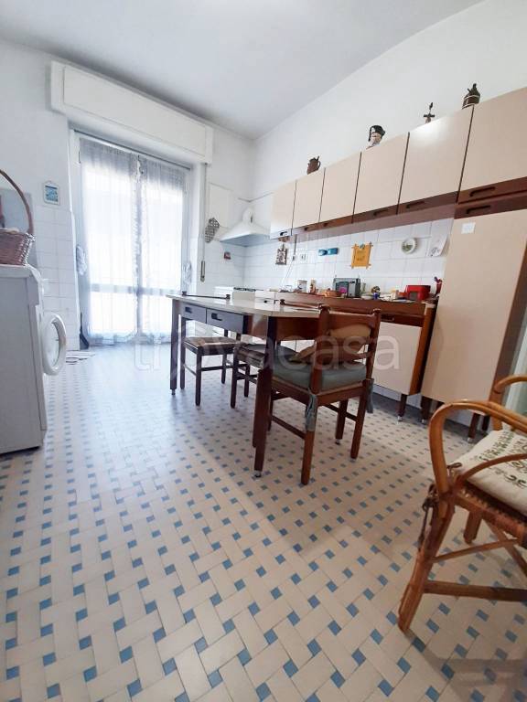 Appartamento in vendita a Genova corso Sardegna