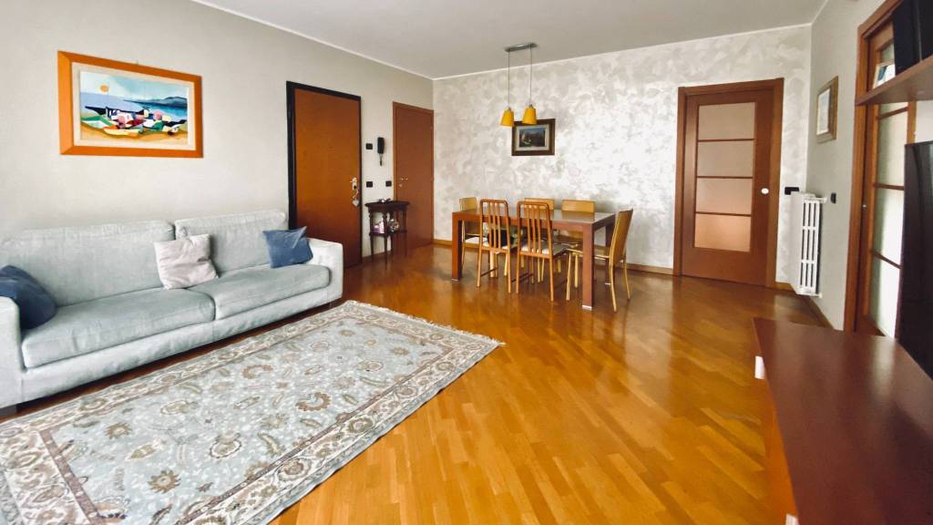 Appartamento in vendita a Baranzate via Don Luigi Sturzo, 10