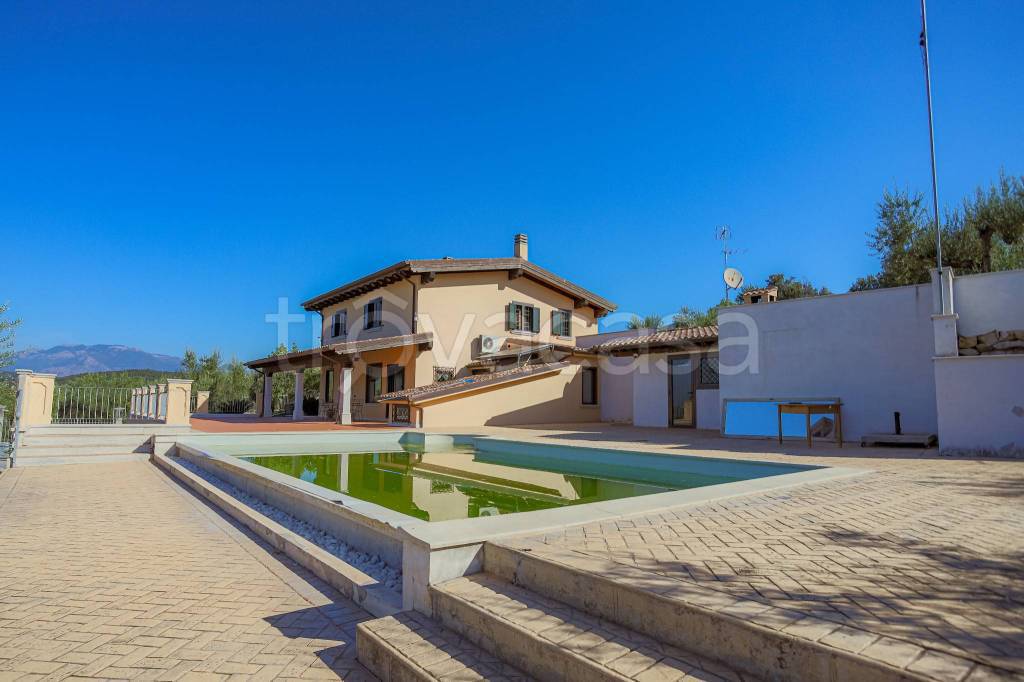 Villa in vendita a Sonnino via dei Calzolai