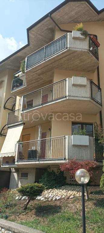 Appartamento in in vendita da privato a Zogno via Inzogno, 9A