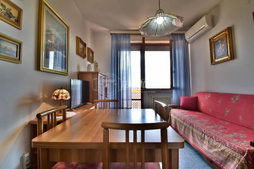 Appartamento in vendita a Porto Recanati viale Cristoforo Colombo 49