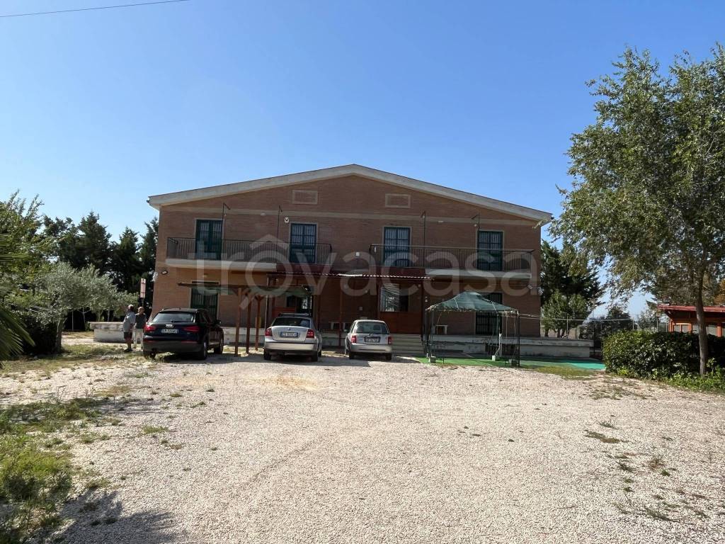 Villa Bifamiliare in vendita a Foggia via Lucera