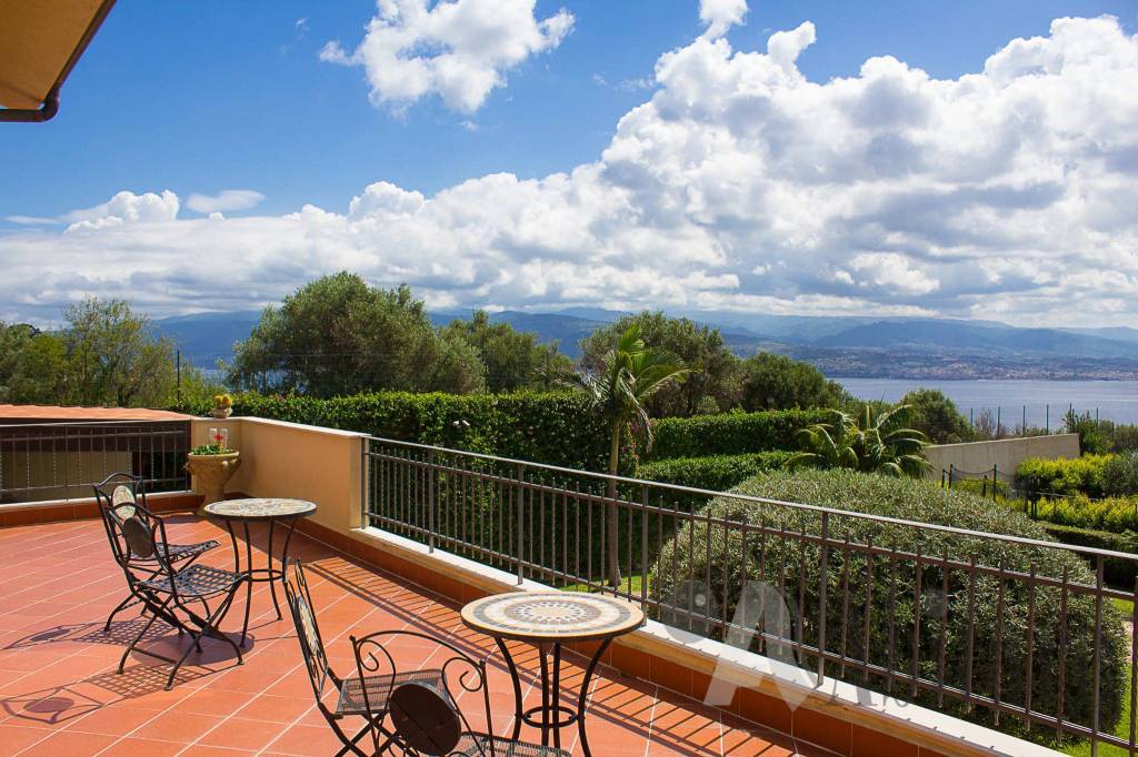 Villa Bifamiliare in vendita a Messina strada Panoramica dello Stretto
