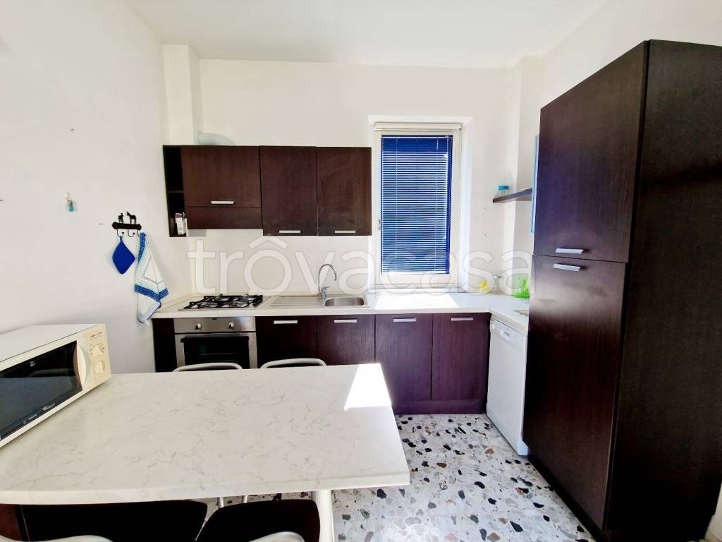 Appartamento in affitto a Chiavari viale Enrico Millo, 62