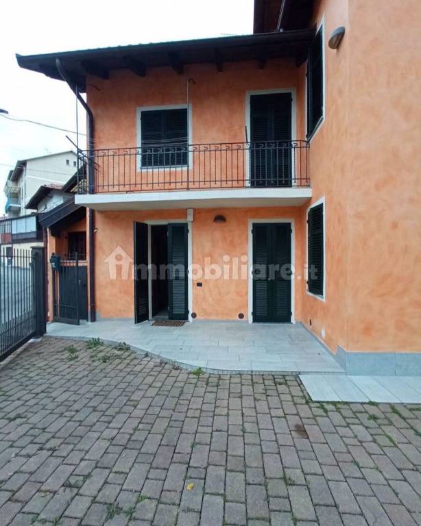 Villa a Schiera in vendita a Cossato via Giacomo Matteotti