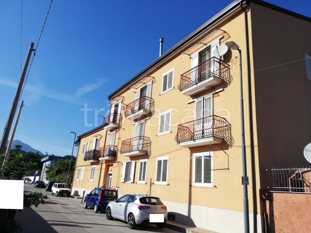 Appartamento in vendita ad Avellino via Ad Atripalda