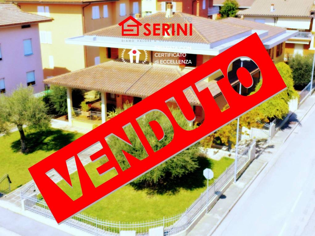 Villa in vendita a Corridonia via Cecchino Vanni, 149