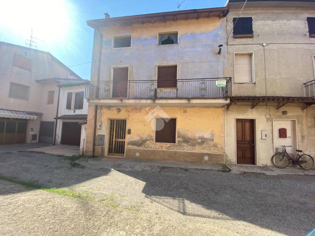 Casa Indipendente in vendita a Orzivecchi via Coniolo