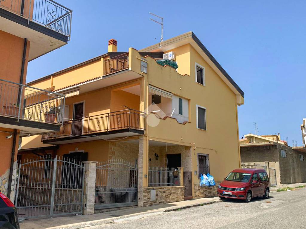 Appartamento in vendita ad Amantea via Veneto, 2