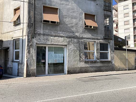 Negozio in affitto a Casale Monferrato via Bruno Buozzi, 16