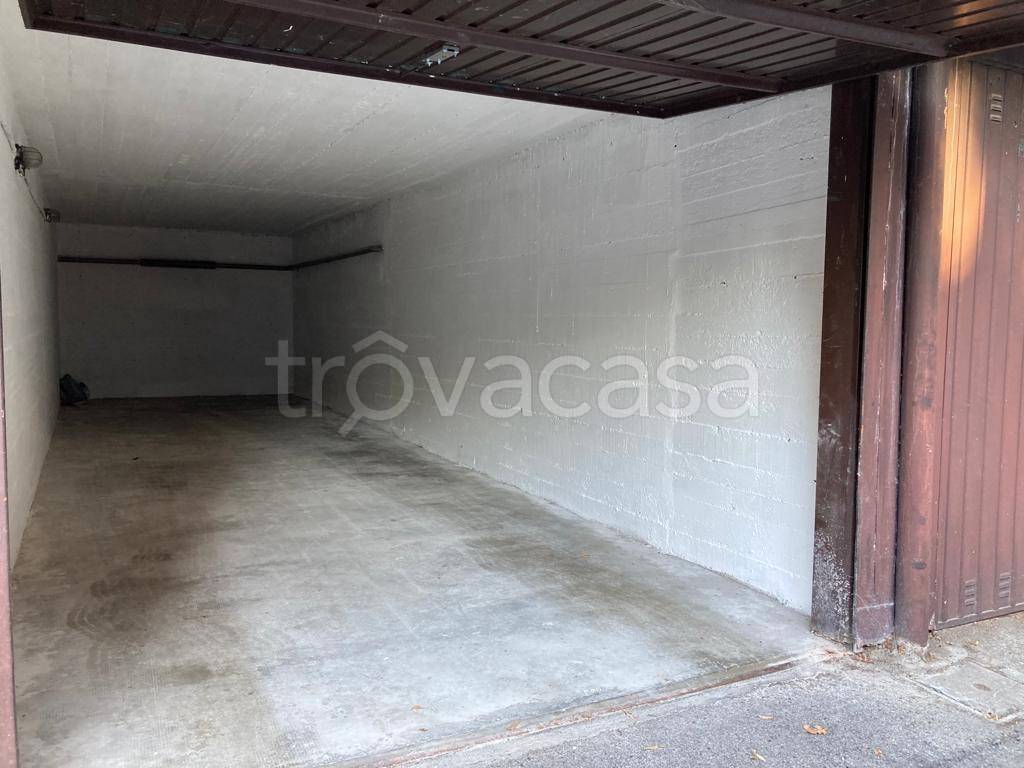 Garage in affitto a Segrate residenza Querce