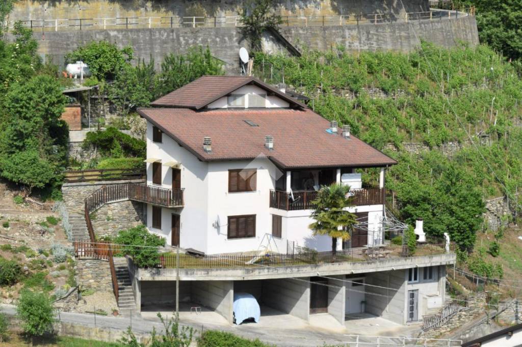 Appartamento in vendita a Berbenno di Valtellina via Maroggia, 93