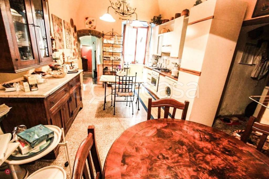 Appartamento in vendita a Sarzana via Domenico Fiasella