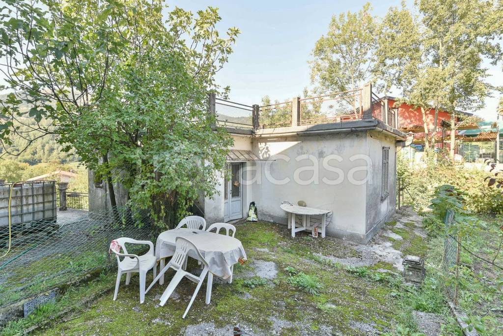 Casa Indipendente in vendita a Centro Valle Intelvi via San Fedele