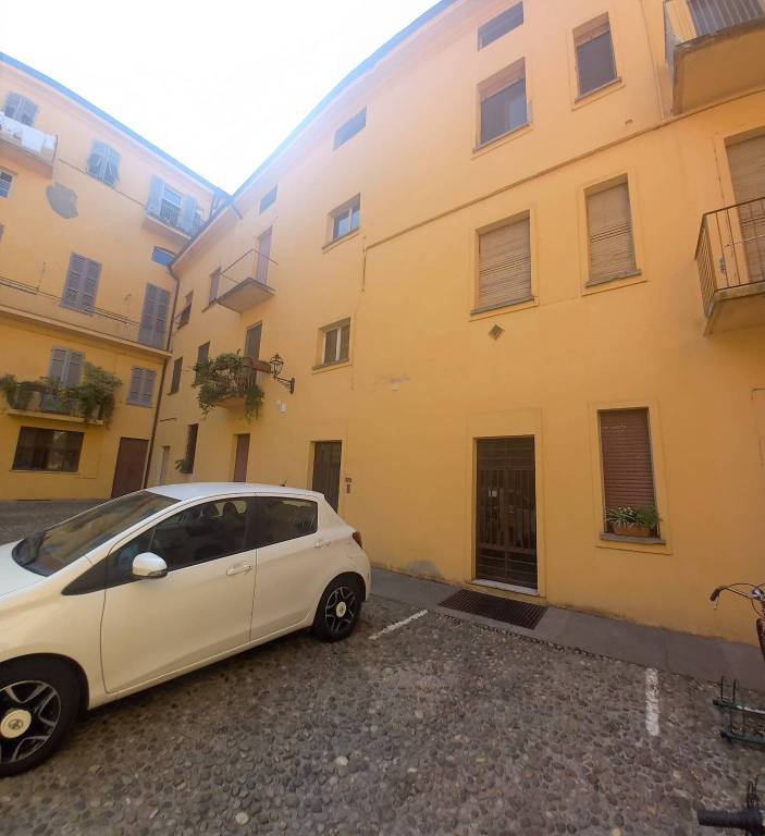 Appartamento in vendita a Cremona corso Giuseppe Garibaldi, 257