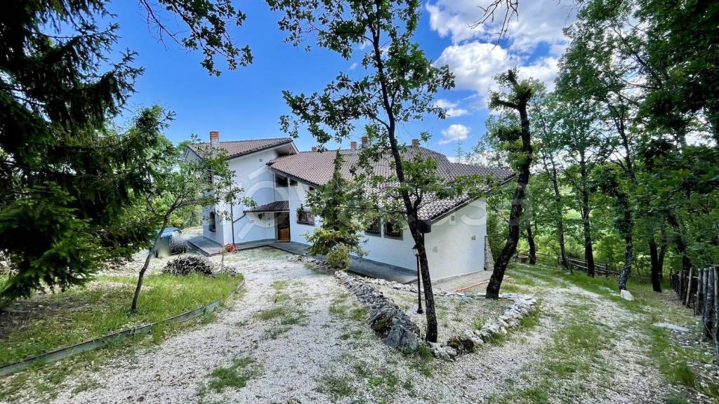 Villa in vendita a Orvinio località Pratarella