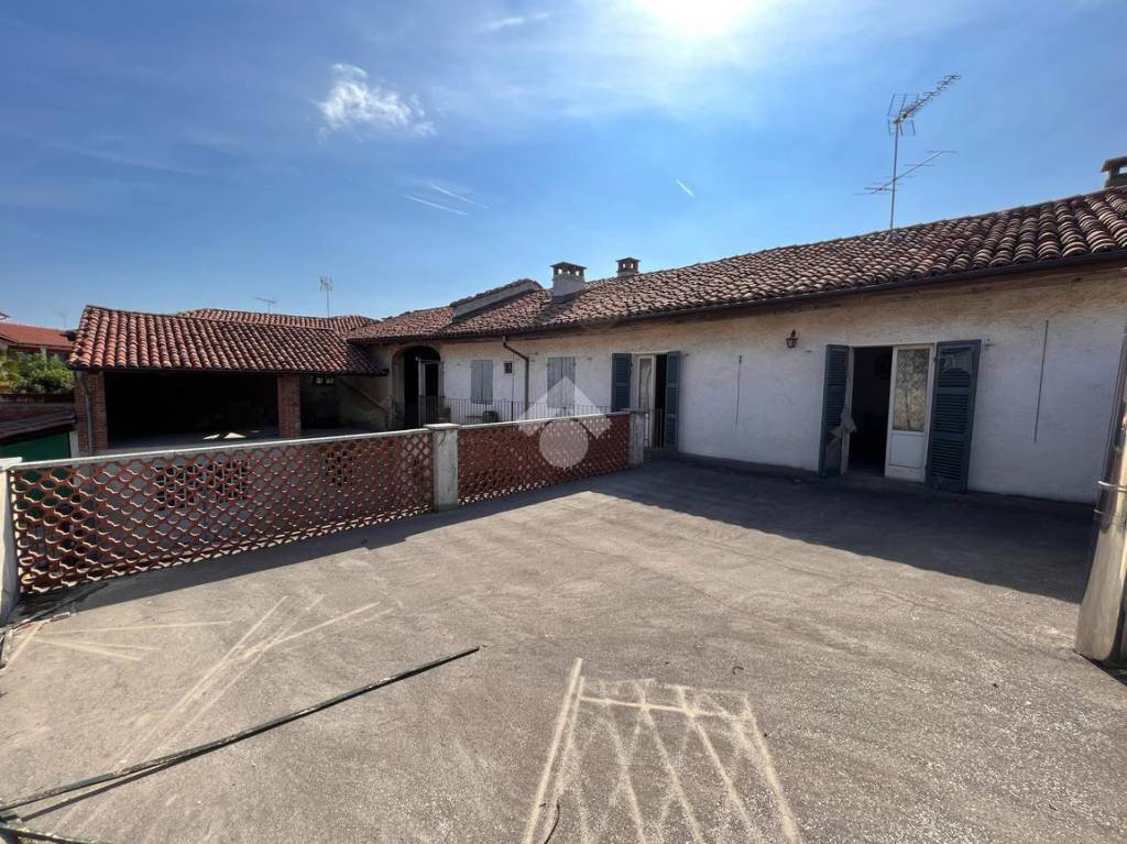 Casa Indipendente in vendita a Montechiaro d'Asti via Mairano, 37