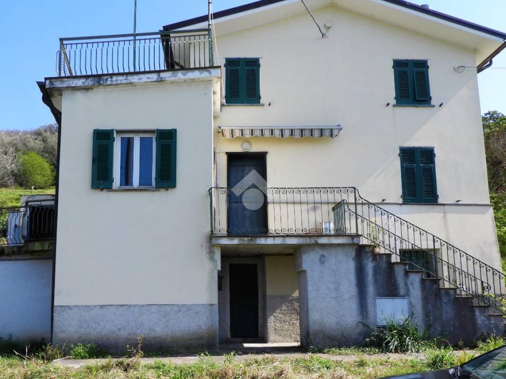 Casa Indipendente in vendita a Cogorno via Monte s. Giacomo, 22