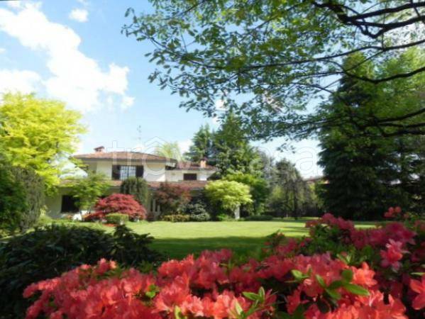 Villa in vendita a Canonica d'Adda via Bergamo