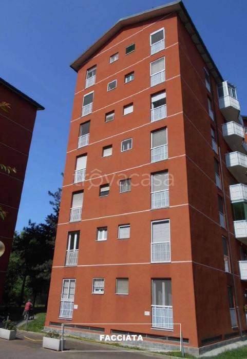Appartamento all'asta a Milano via Romualdo Bonfadini, 94