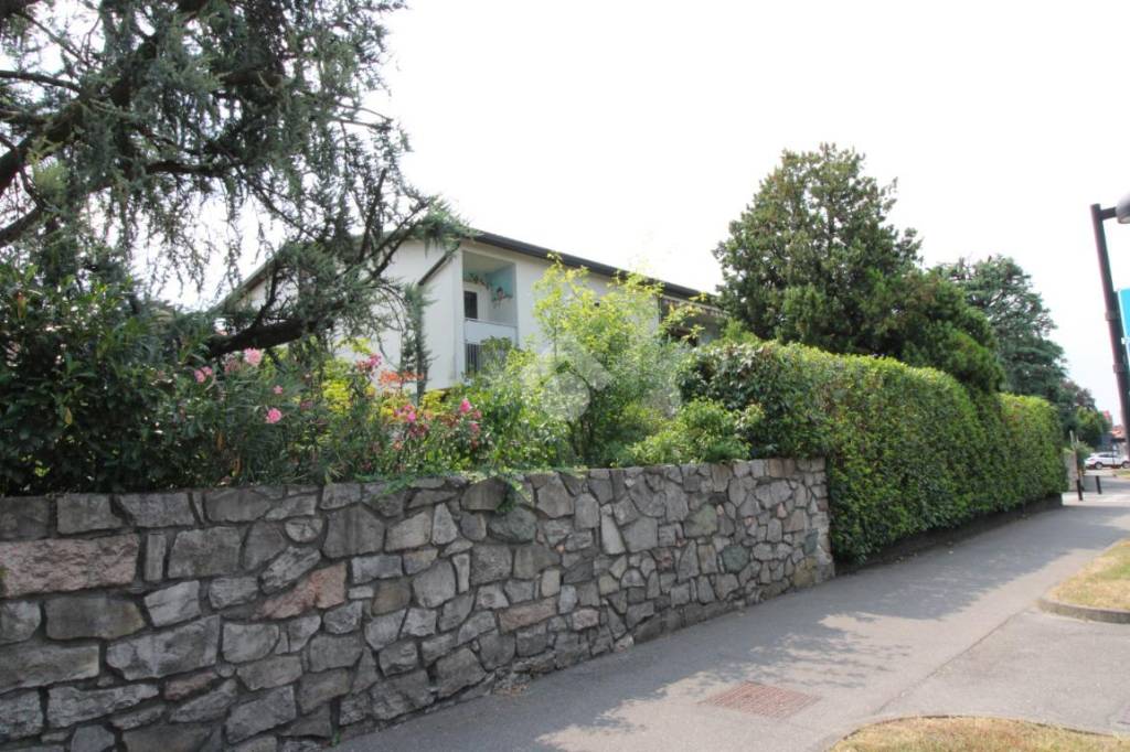 Villa in vendita ad Arcore via Guglielmo Marconi