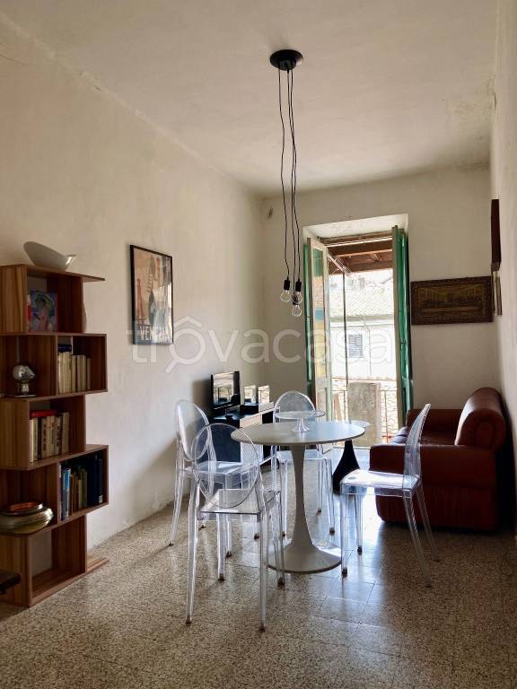 Appartamento in in affitto da privato a Ronciglione via Roma, 96