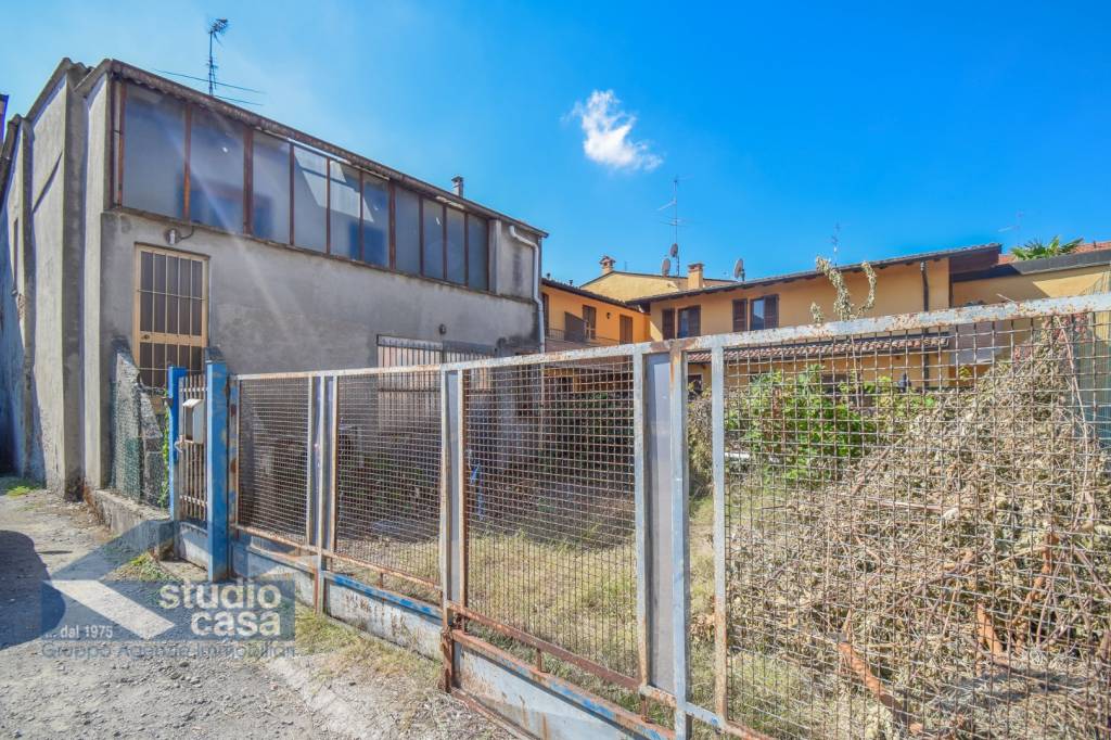 Casa Indipendente in vendita a San Martino in Strada via Camillo Benso di Cavour, 13