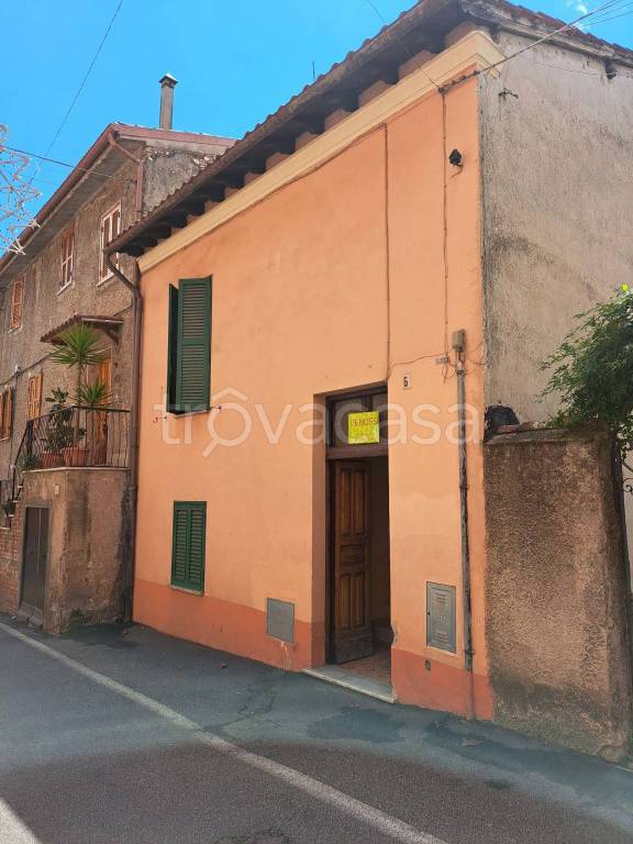 Casa Indipendente in in vendita da privato a Marano Equo via Giuseppe Mazzini, 4