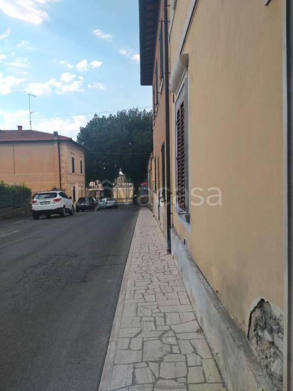 Casa Indipendente in vendita ad Asciano via Gorizia