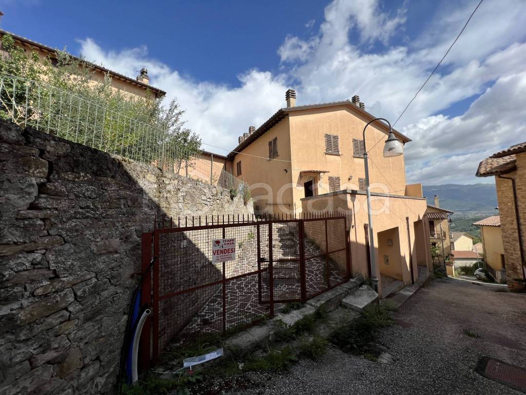 Villa in vendita a Nocera Umbra vocabolo Lanciano