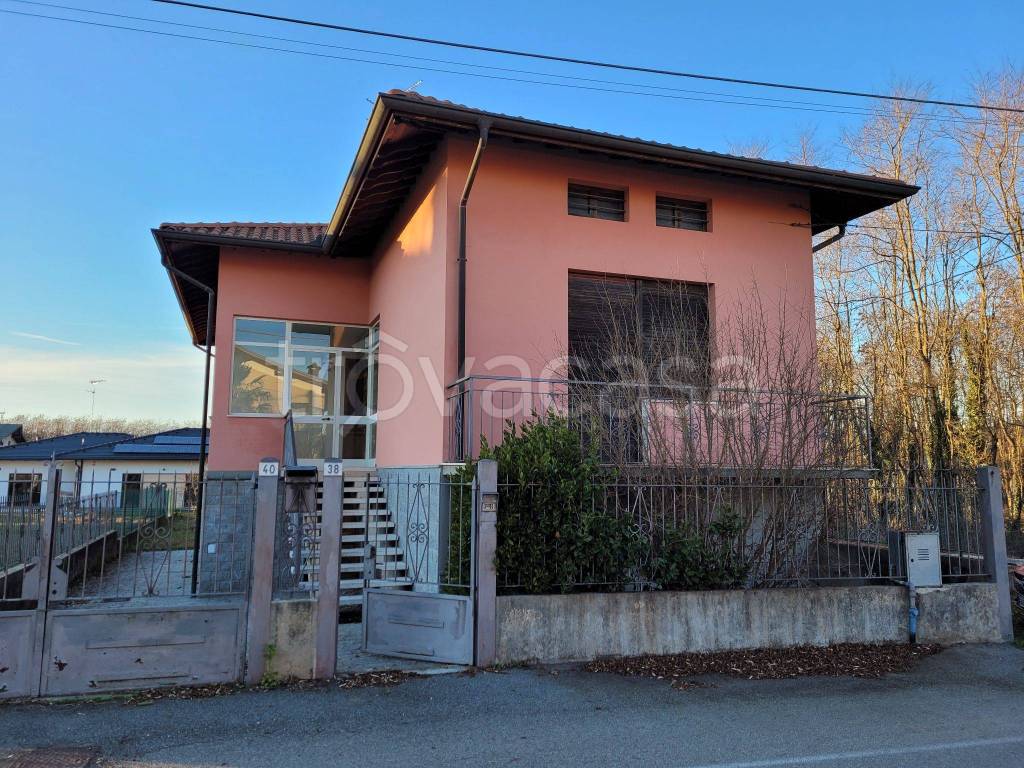Villa in in vendita da privato a Gattinara via Luigi Faglia, 38