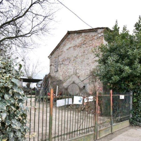 Colonica in in vendita da privato a Savignano sul Rubicone via Alberazzo, 732