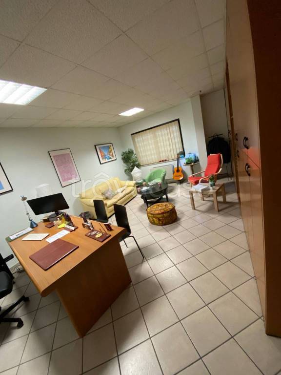 Ufficio in in affitto da privato a Nocera Inferiore via Salvatore d'Alessandro, 43