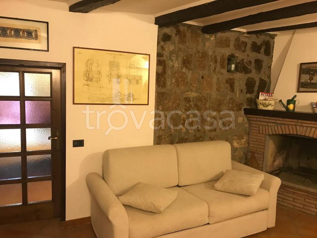 Appartamento in in vendita da privato a Bomarzo via Teverina, 16
