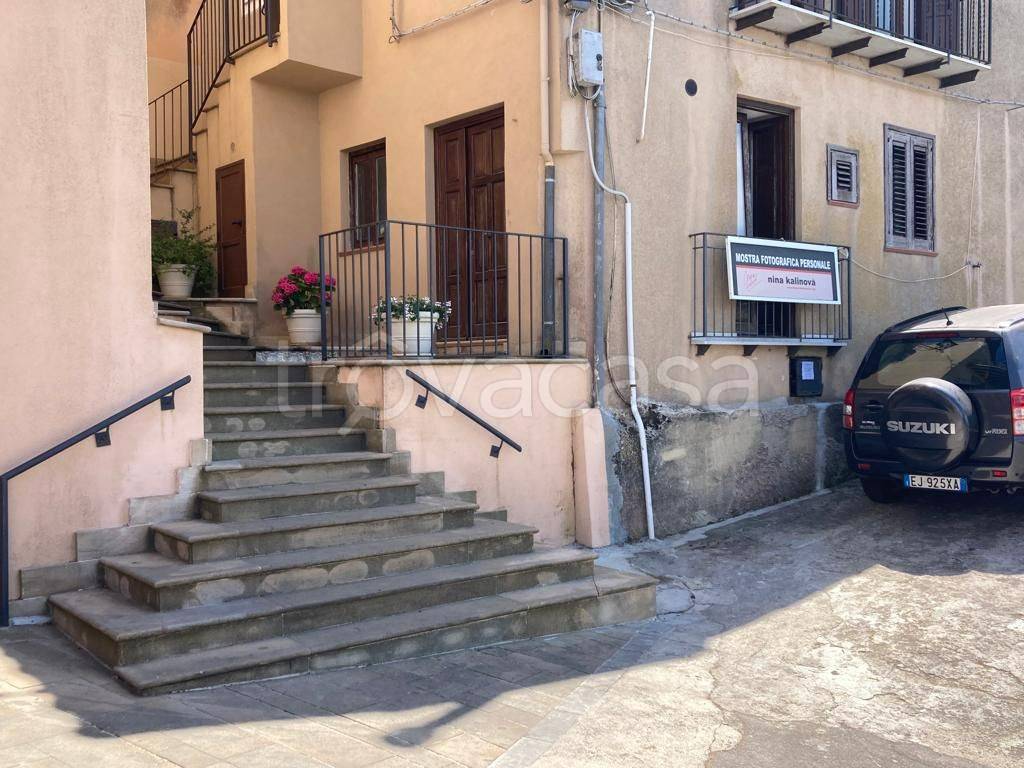 Appartamento in in vendita da privato a Pollina vicolo Palazzi, 3