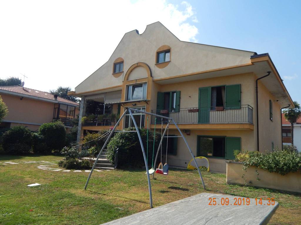 Villa Bifamiliare in vendita a Rivalta di Torino via Vincenzo Gioberti, 34