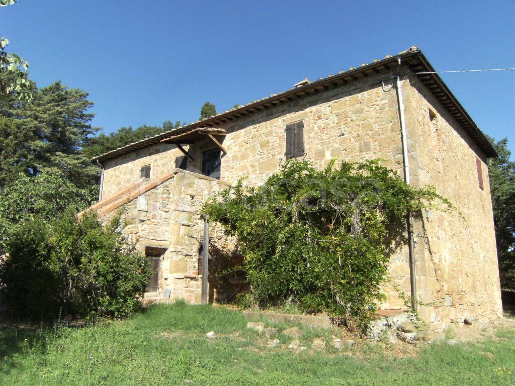 Casale in vendita a Chianciano Terme via Vecchia Senese