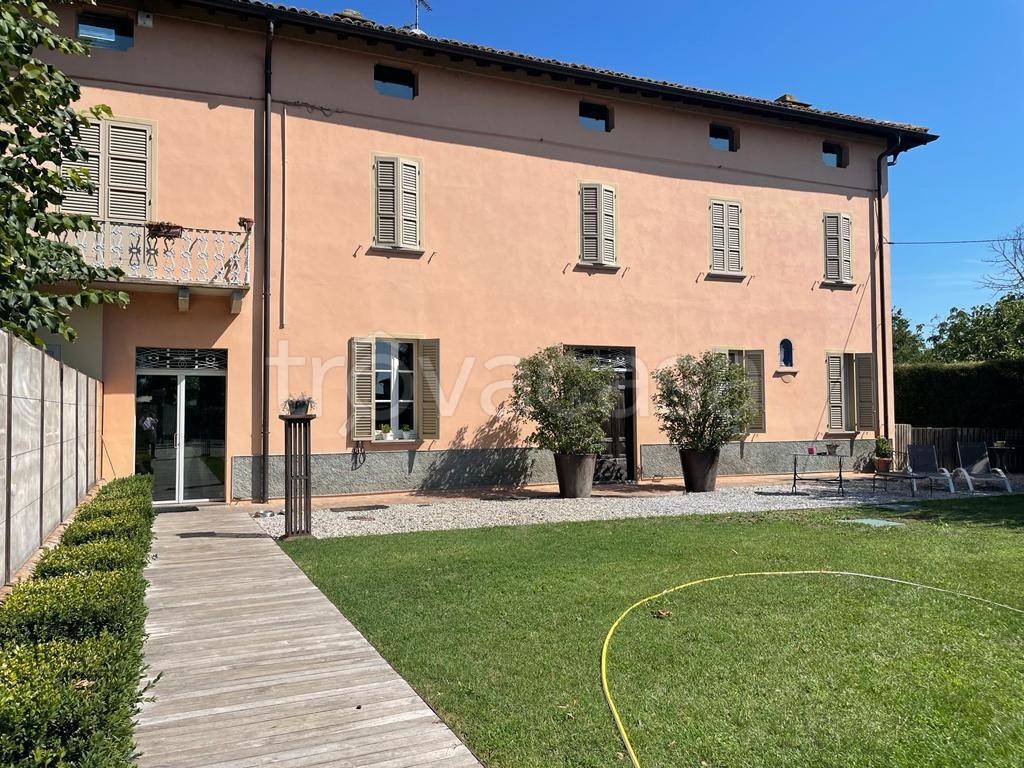 Casa Indipendente in vendita a Parma strada Sant'Anna
