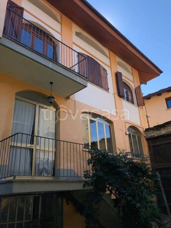 Casale in in vendita da privato a San Giorio di Susa via Carlo Carli, 39