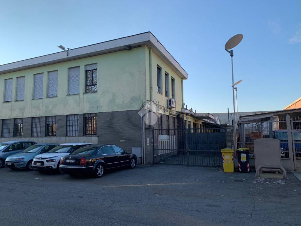 Capannone Industriale in vendita a Borgaro Torinese via piemonte, 28