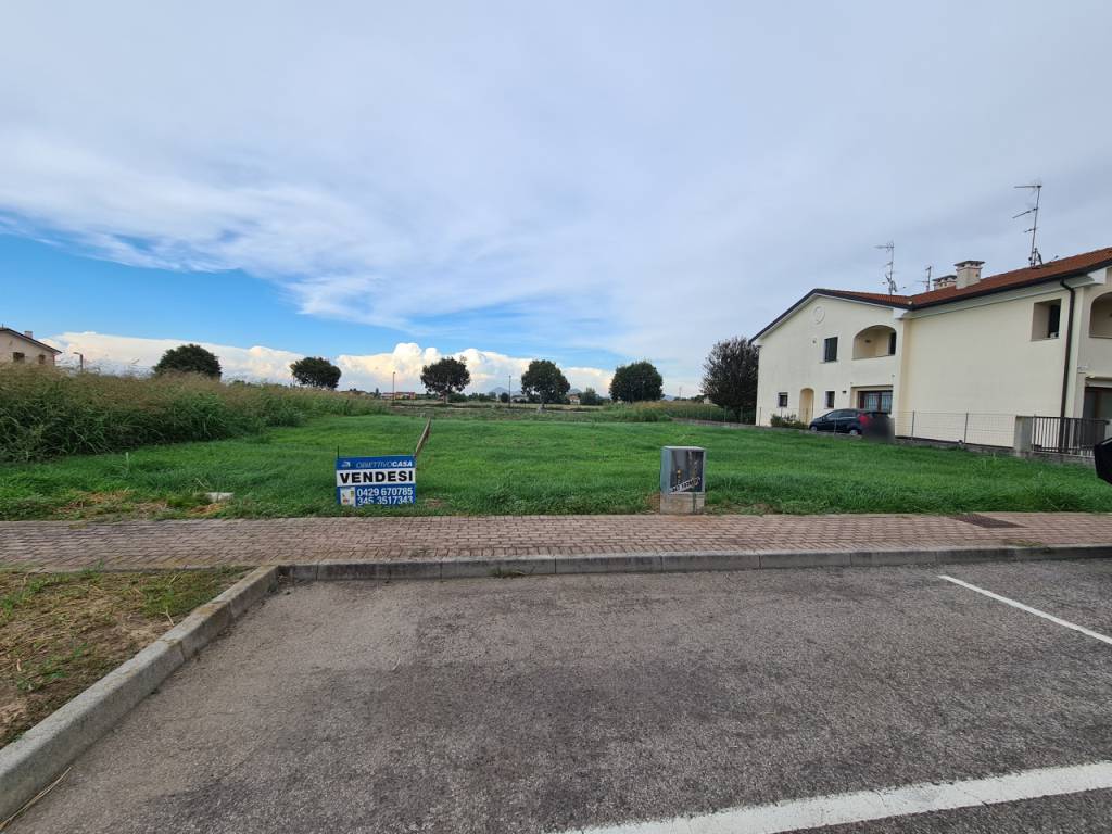 Terreno Residenziale in vendita a Borgo Veneto via san Luigi Orione