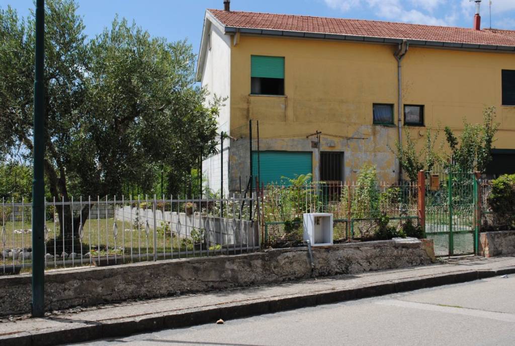 Villa a Schiera in vendita a Casalbore via Pietro Nenni, 30