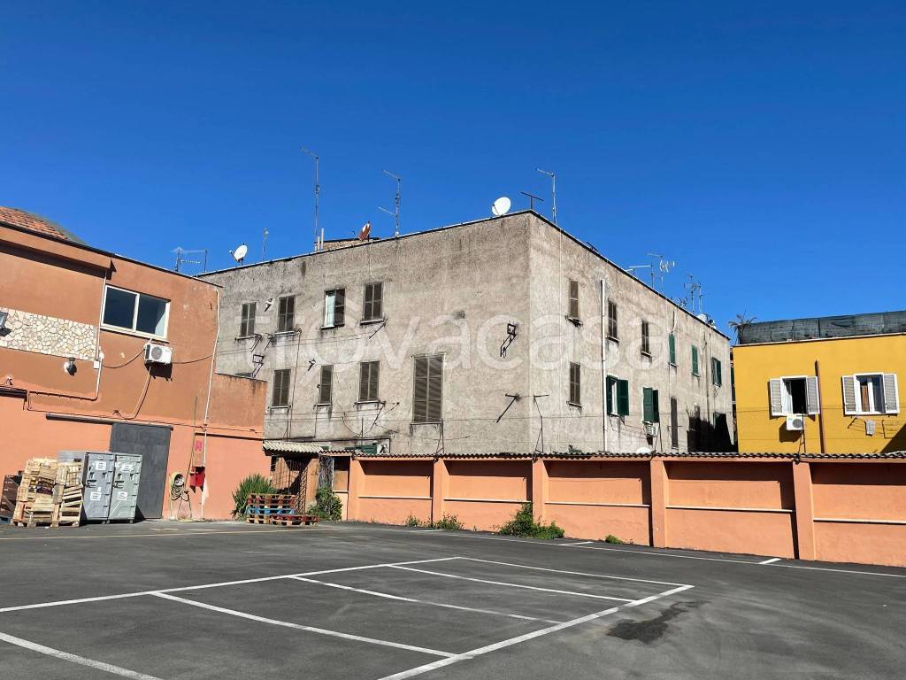 Appartamento in vendita a Guidonia Montecelio via Liguria, 20