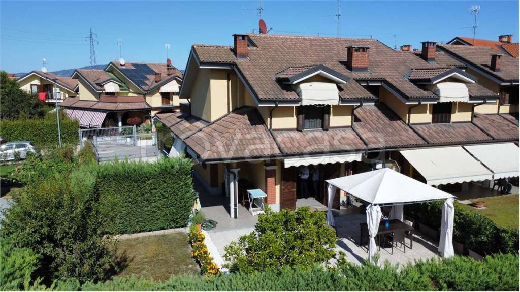Villa in vendita a La Loggia via Leonardo Sciascia, 25