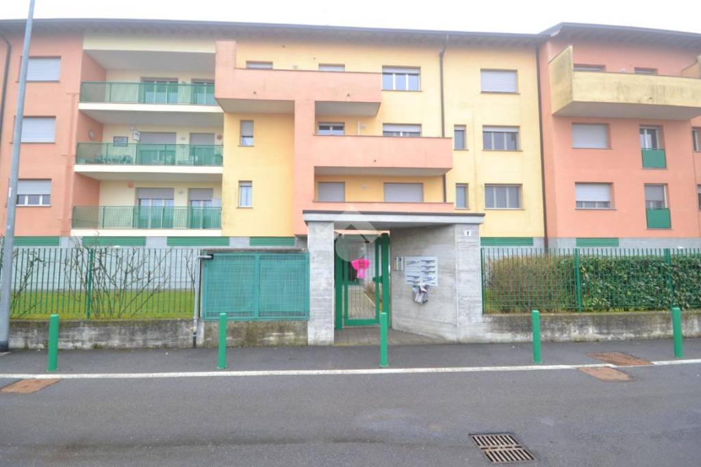 Appartamento in vendita a Vercelli via Louis Braille, 9