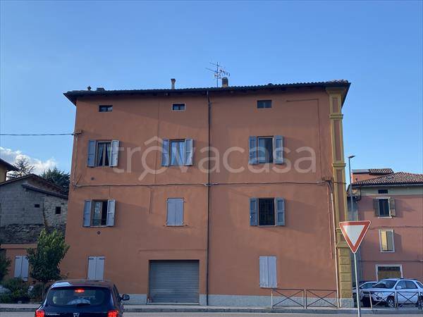 Appartamento in vendita a Monte San Pietro via Lavino, 293