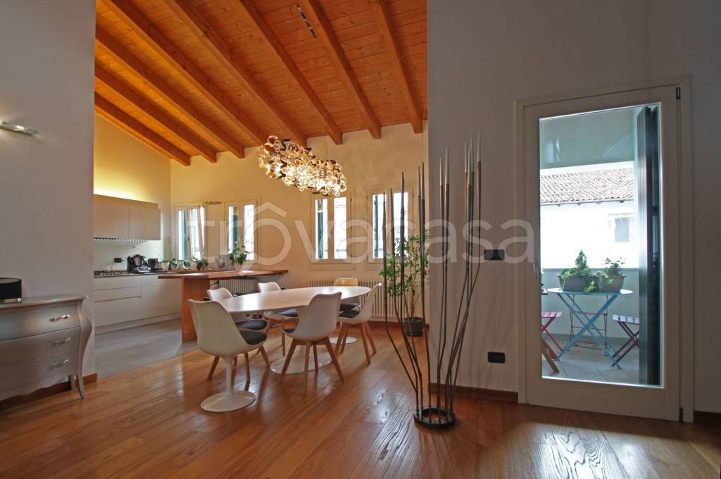 Appartamento in vendita a Gradisca d'Isonzo via Bergamas, 7/a